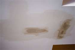 We are experts in repairing drywall to perfection. Call us now!-2